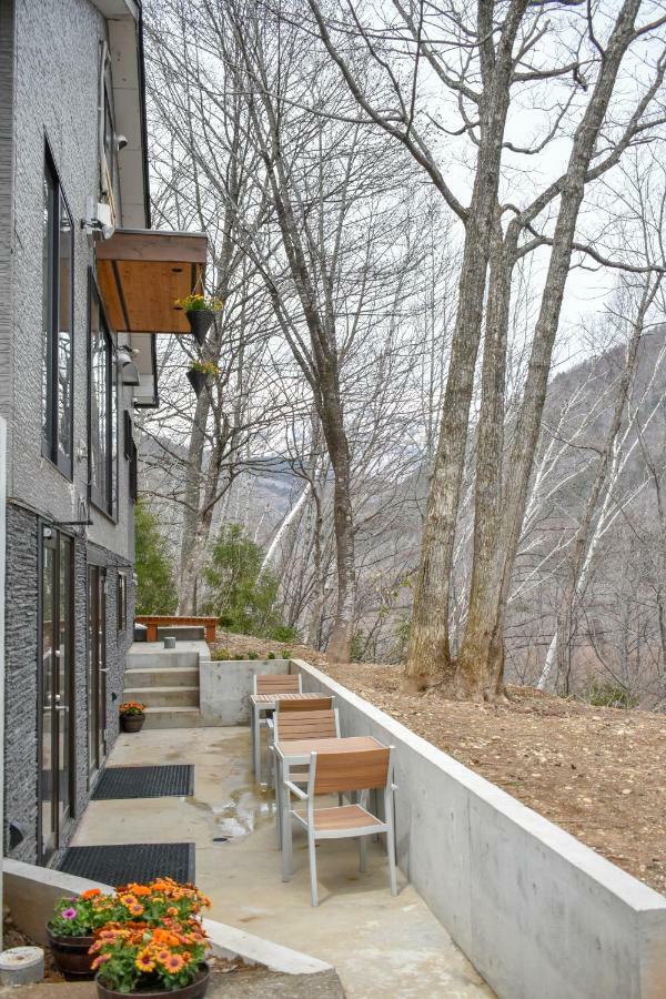 Penke Panke Lodge And Apartments Hakuba Eksteriør billede